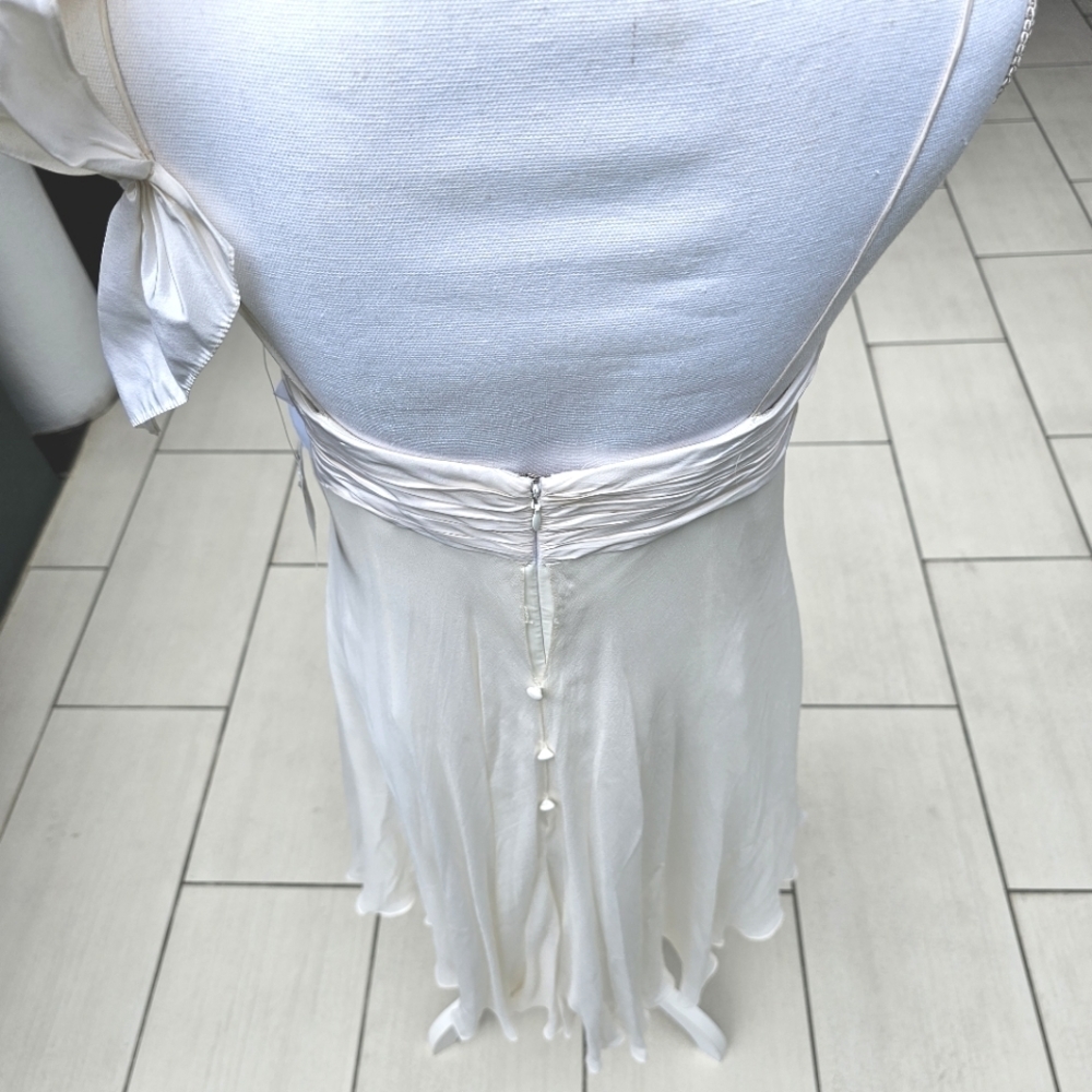 Vintage Teri Jon ✦ Ivory Silk Formal Dress ✦ Handmade Roses Babydoll Silhouette - Picture 9 of 17